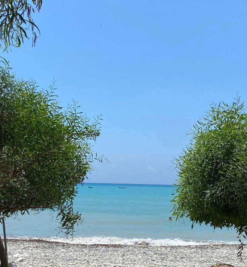 Chariandry Court Pissouri Exterior foto