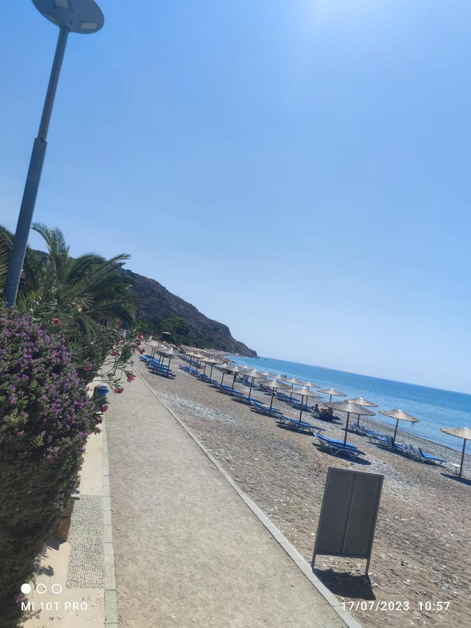 Chariandry Court Pissouri Exterior foto